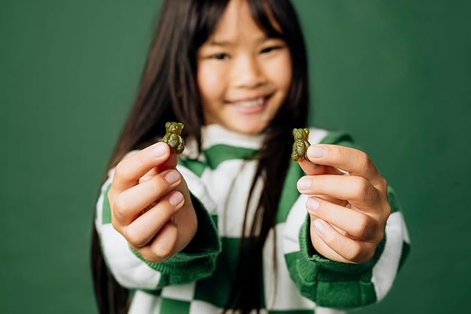 Gruns Kids Super Greens Gummies, Low Sugar - Superfood Gummy Bears with Spirulina, Chlorella & Prebiotics for Digestive Health - Adaptogens Supplement with 20 Vitamins & Minerals -1 Month Supply